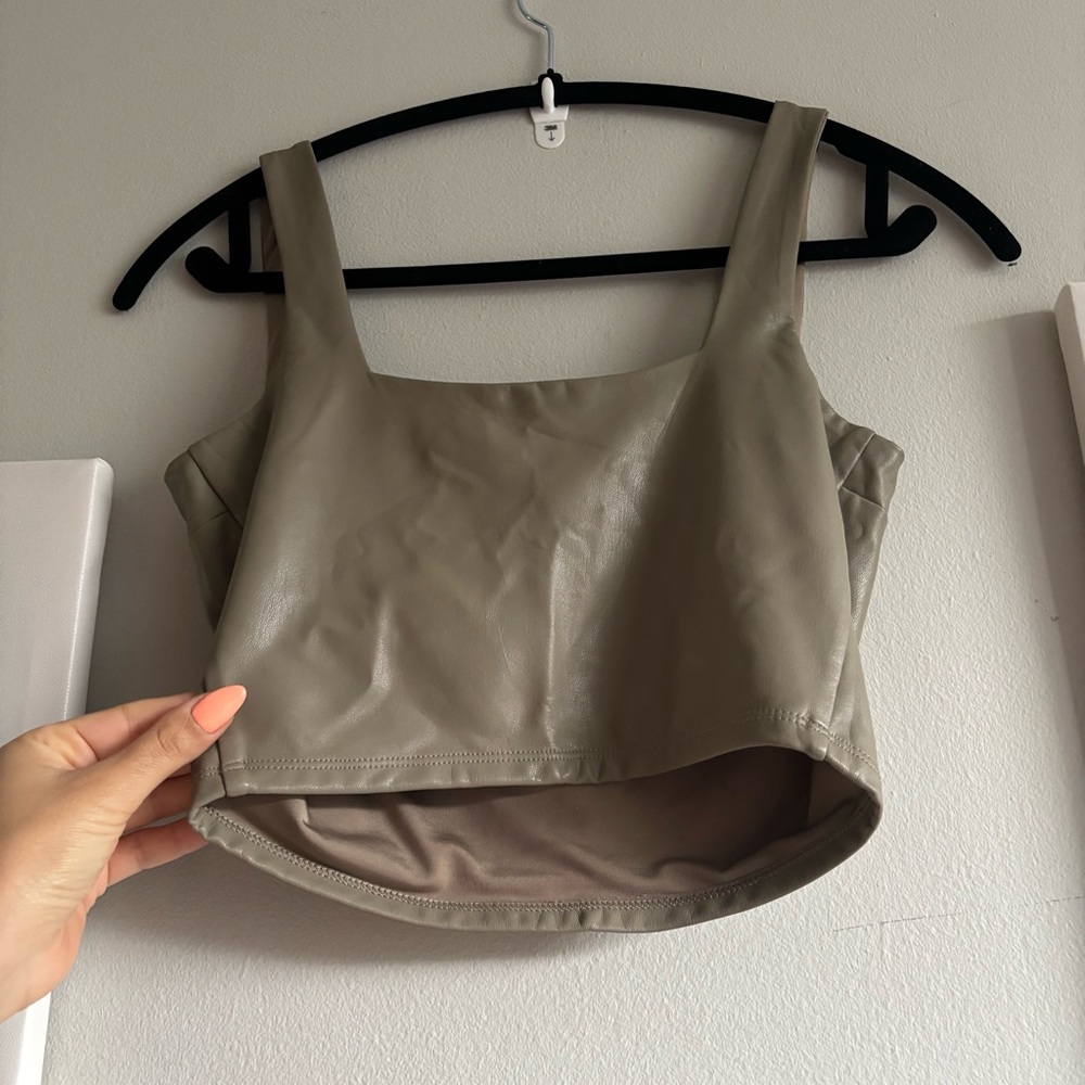 Express Body Contour Faux Leather Cropped Tank Top in Taupe XS - Picture 4 of 6